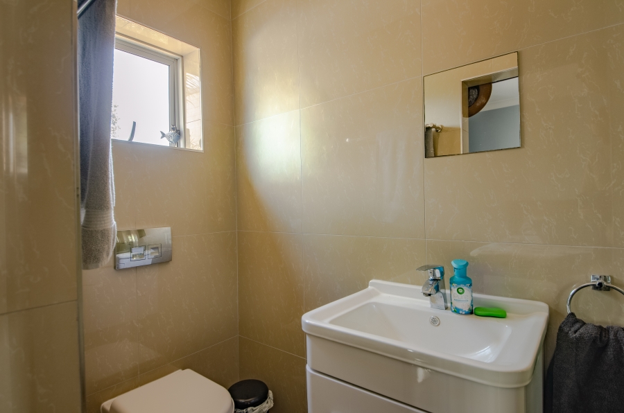 3 Bedroom Property for Sale in Pringle Bay Western Cape